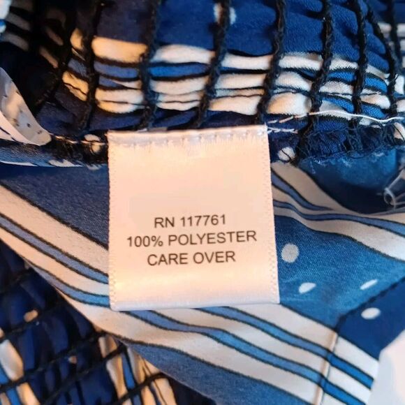 Women's Size 1X Navy/White Romantic Boho Crop Top w/Smocking and Puff Sleeves - Picture 5 of 6